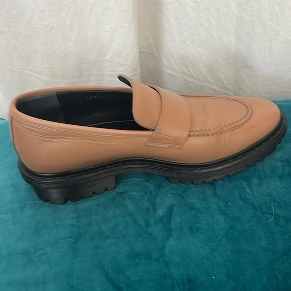 Balencia Paris Camel Leather Loafers l39 EU Like New - Picture 6 of 13